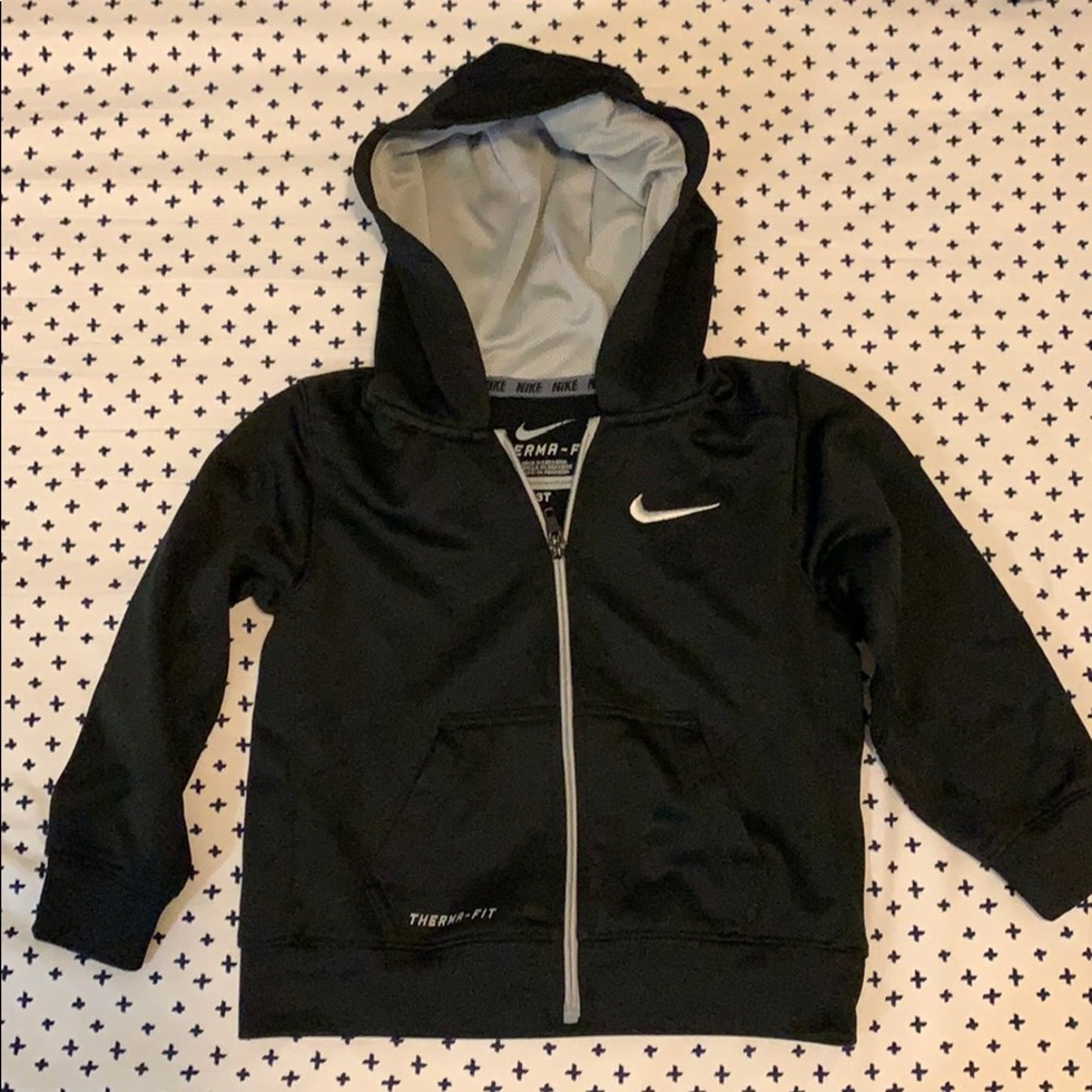 Nike thermal jacket/ hoodie 💙🖤